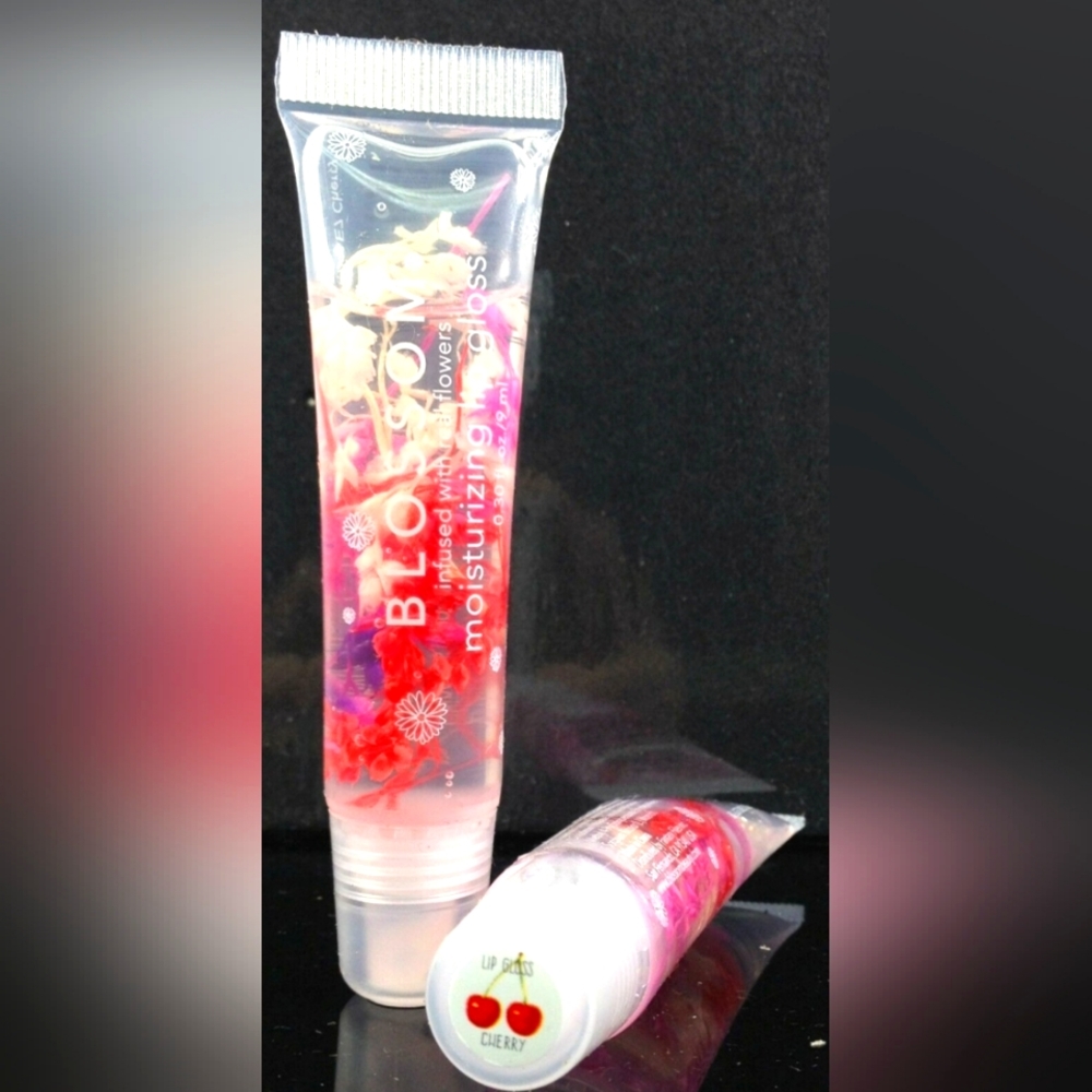 NWT BLOSSOM Moisturizing Flower Infused Lip Gloss: CHERRY!
